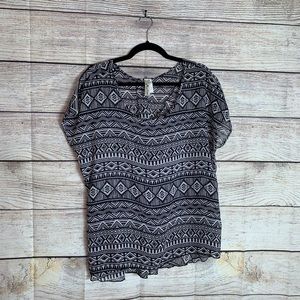 Topia Black and White Tribal Print Top